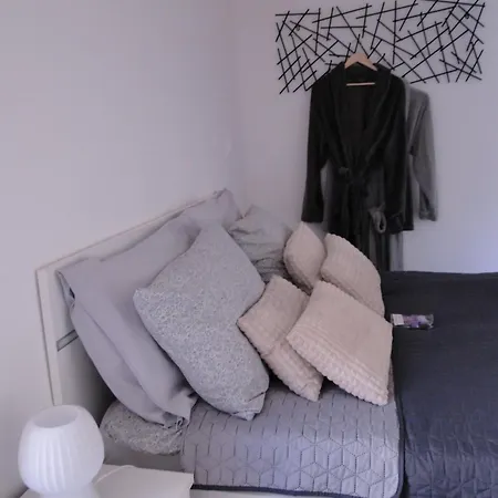 Apartman Heritage Kyra & Fox In Pitve, Hvar *